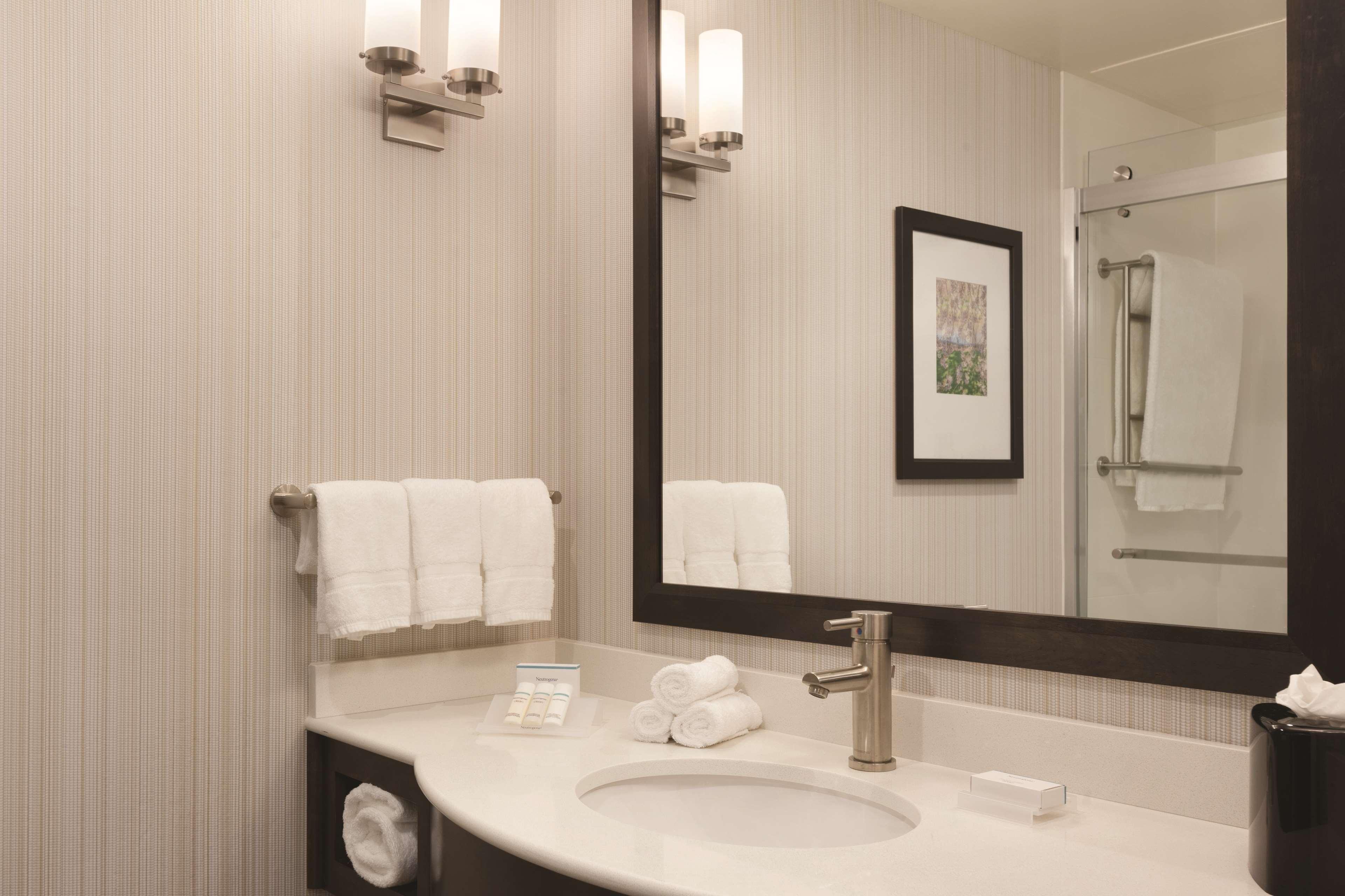 Hilton Garden Inn Boston Logan Airport Zewnętrze zdjęcie