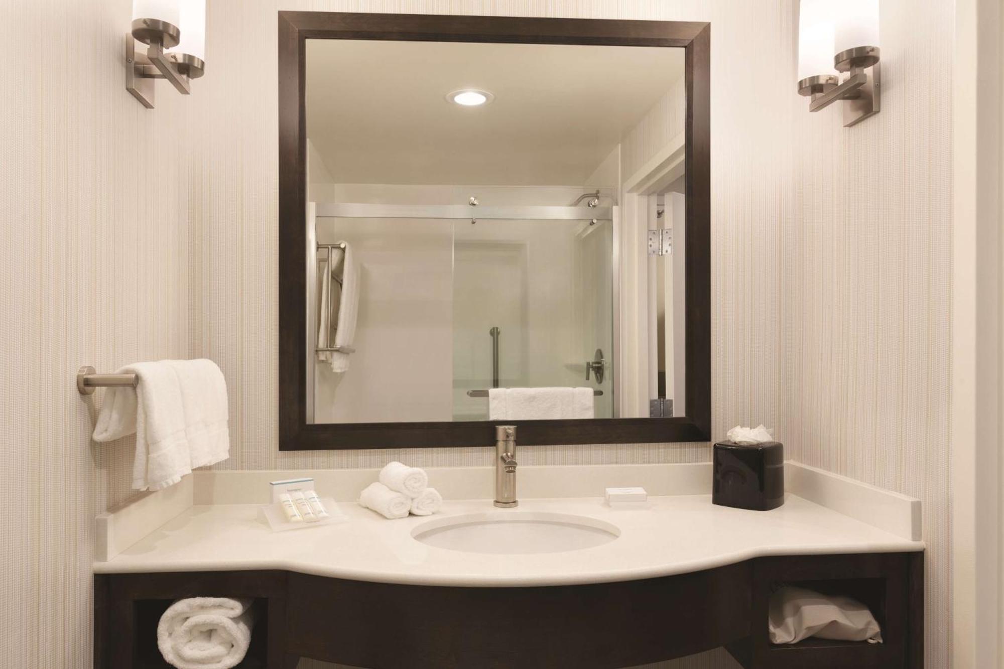Hilton Garden Inn Boston Logan Airport Zewnętrze zdjęcie